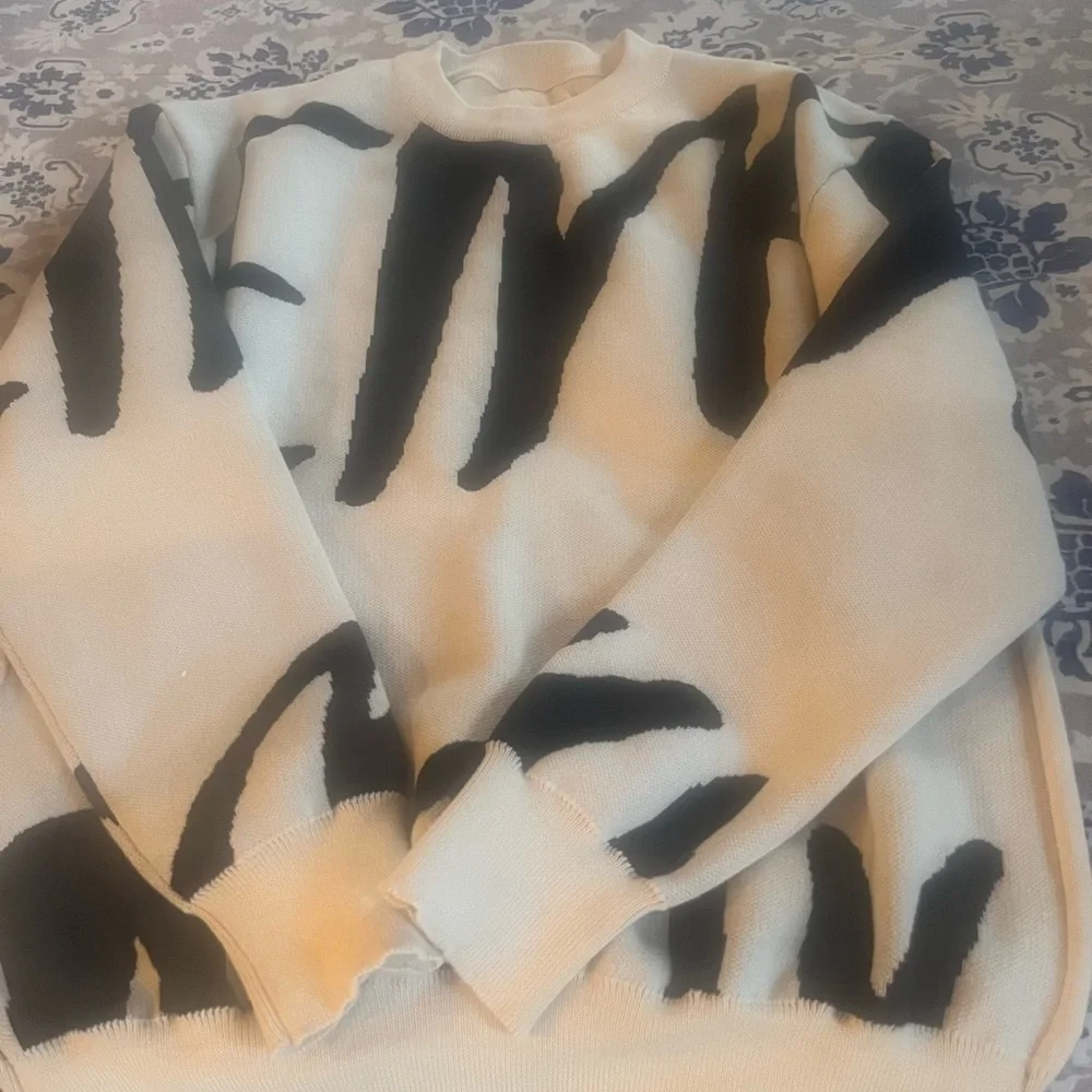 SHEIN sweater NEW size medium never worn, beige in color. Absolutely beautiful! - Picture 7 of 9